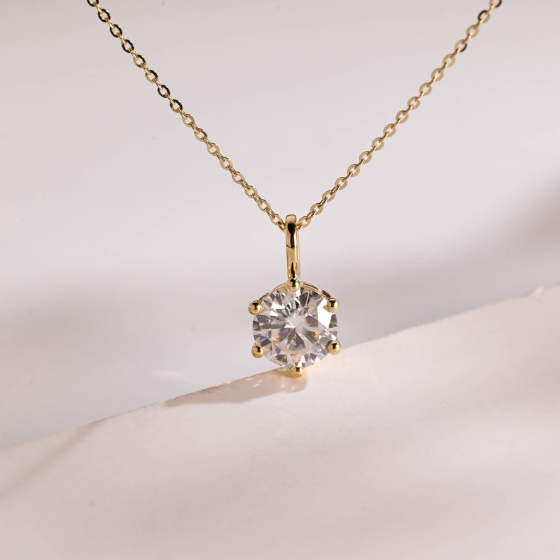 1.0 CT Round Cut Moissanite Diamond Solitaire Pendant Necklace in Solid Gold 1