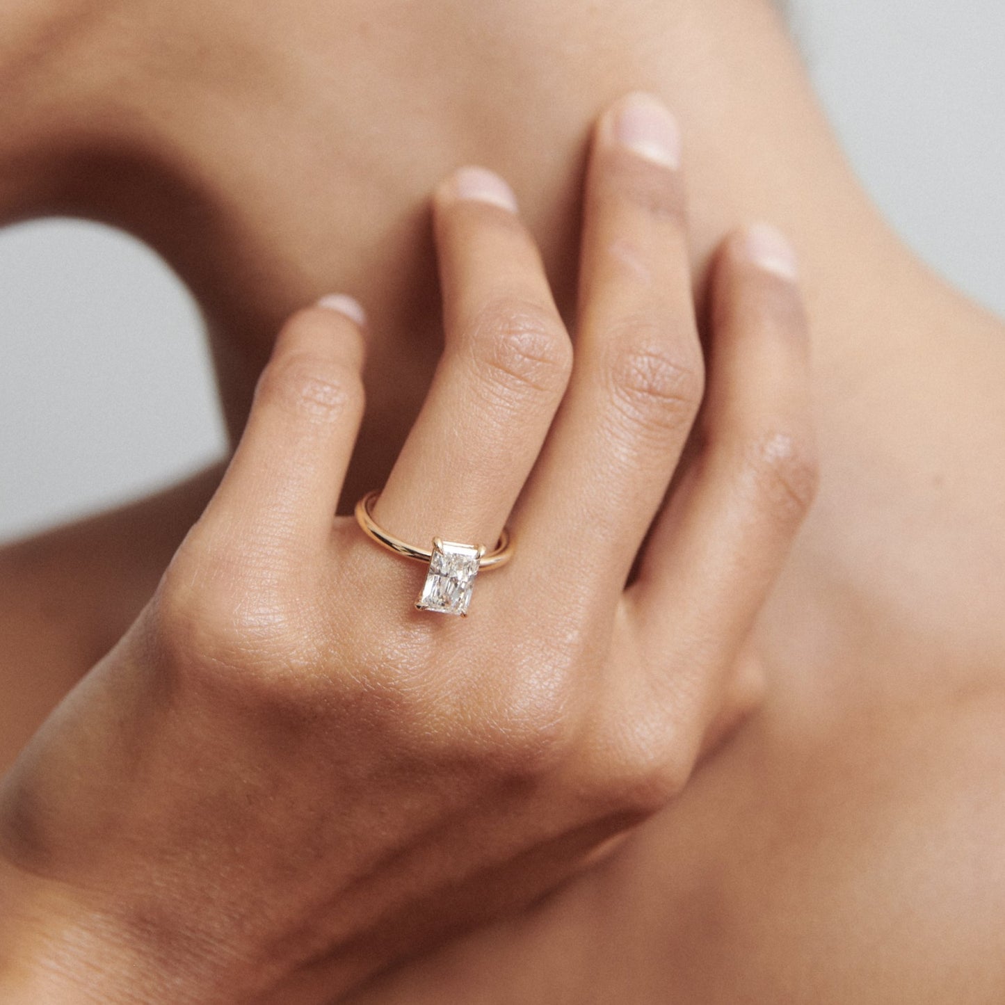 Stunning 1 CT Radiant Moissanite Engagement Ring with Solitaire Design 2