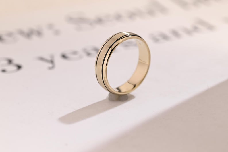 Delicate Men's Wedding Band Satin Finished in Solid Gold 5