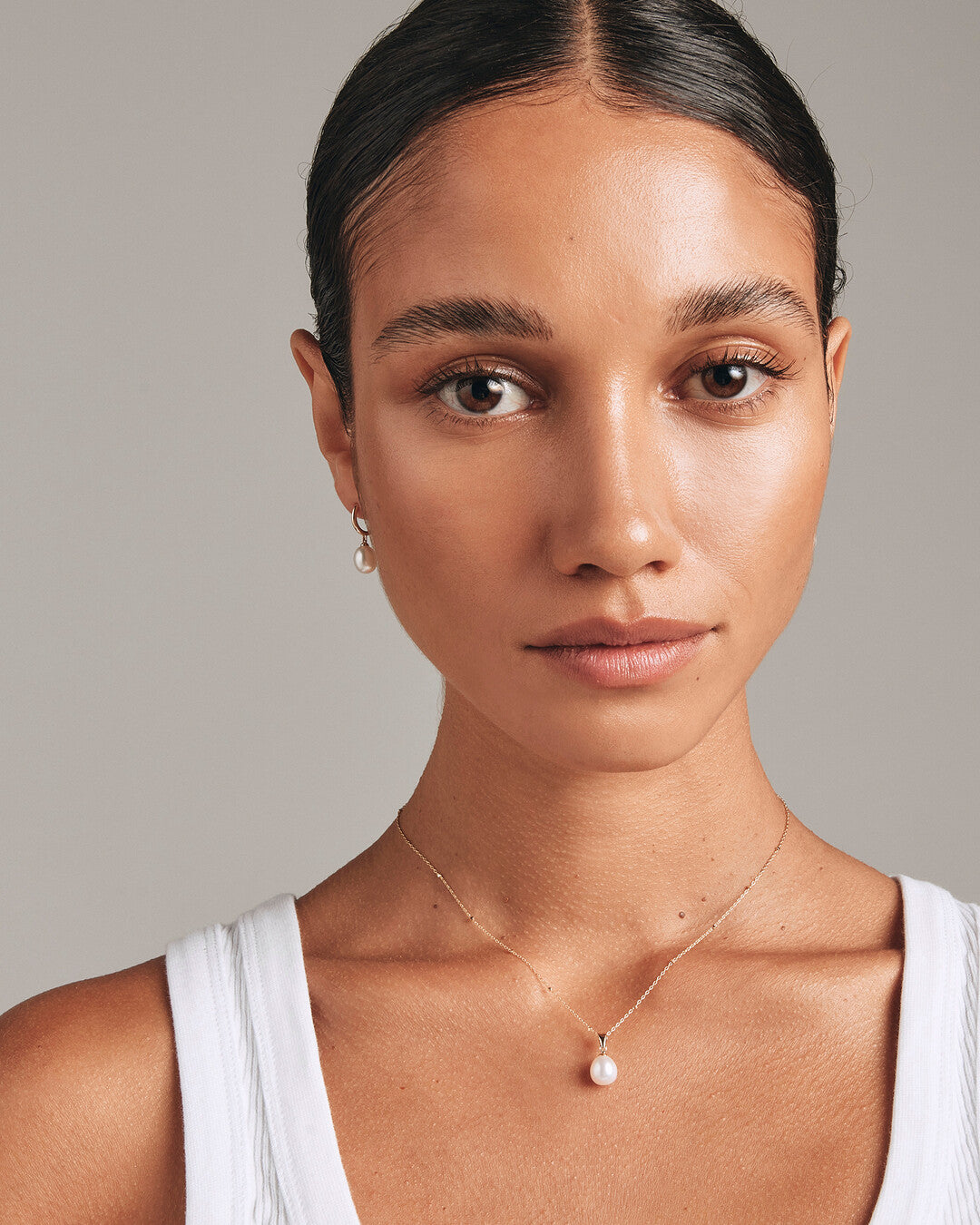 Round Cut Cubic Zirconia in 925 Sterling Silver Necklace 2