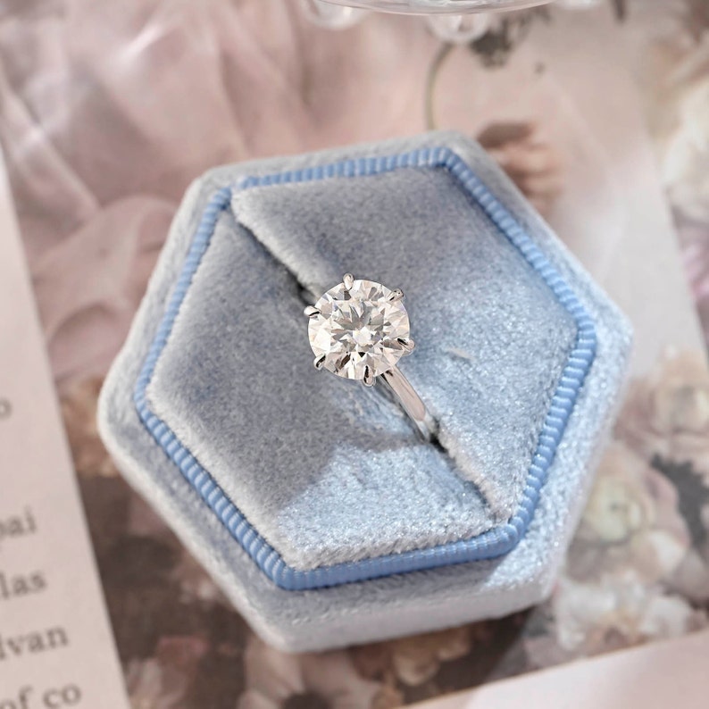 Stunning 3.0 CT Round Moissanite Engagement Ring with Hidden Halo Design 9