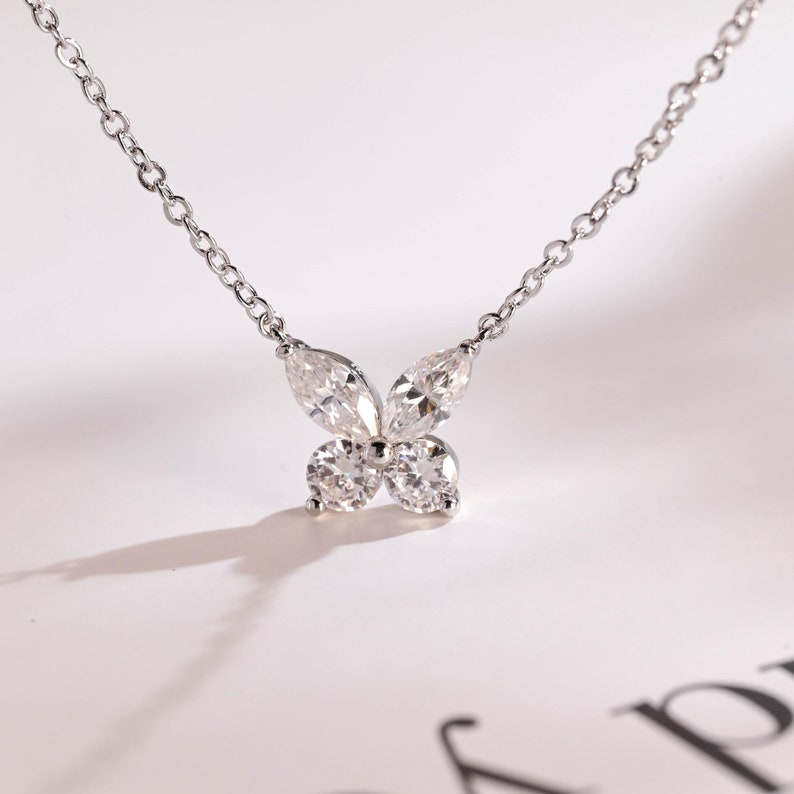 0.30 TCW Round & Marquise Moissanite Diamond Leaf Pendant Necklace in Solid Gold 2