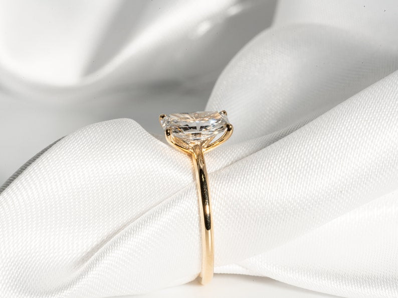 Stunning 1.70 CT Radiant Moissanite Engagement Ring with Solitaire Design 8