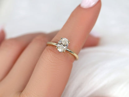 Stunning 1.01 CT Oval Moissanite Engagement Ring with Solitaire Design 6
