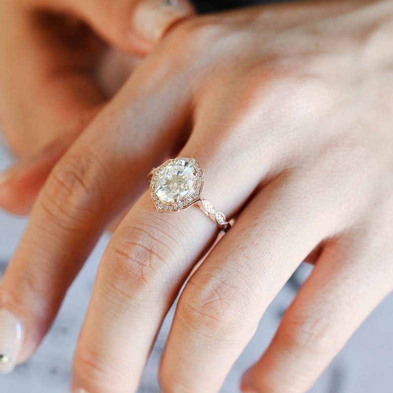 Stunning 3.0 CT Oval Moissanite Engagement Ring with Halo Design 9
