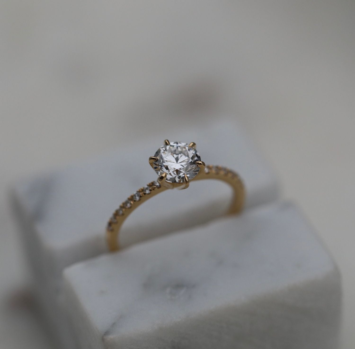 0.85 CT Round Cut Pave CVD E/VS1 Diamond Engagement Ring 6