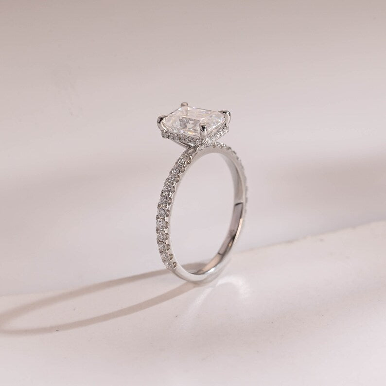 Stunning 1.0 - 2.0 CT Emerald Moissanite Engagement Ring With Hidden Halo & Pave Design 7