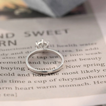 Stunning 2.5 CT Round Moissanite Engagement Ring with Solitaire Design 3