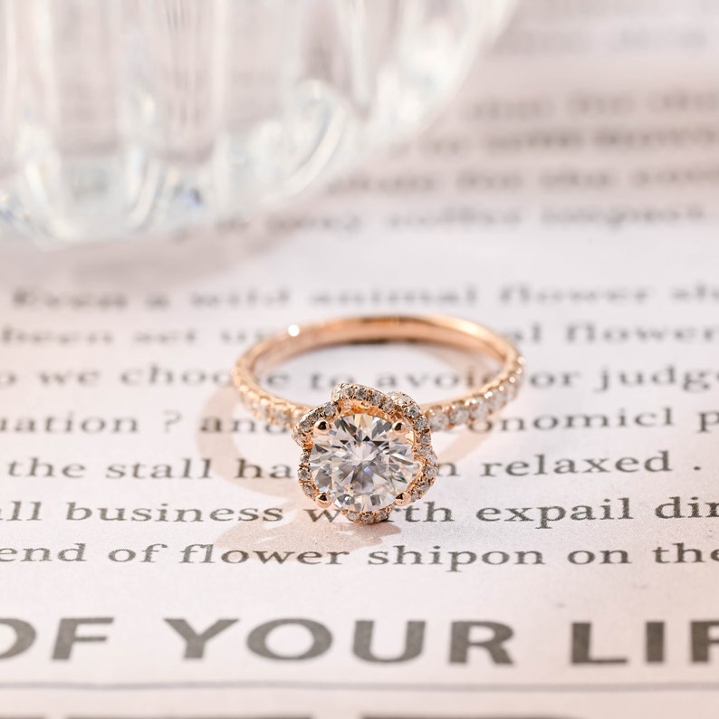 1.0 CT Round Shaped Moissanite Multi-Stone Pave Engagement Ring 1