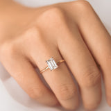 Stunning 1 CT Emerald Moissanite Engagement Ring With Solitaire Design 7