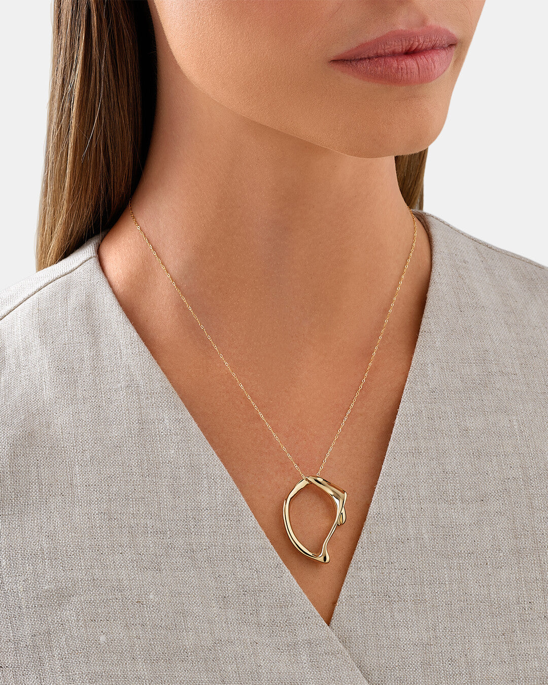 Round Cut Cubic Zirconia in 925 Sterling Silver Necklace 4