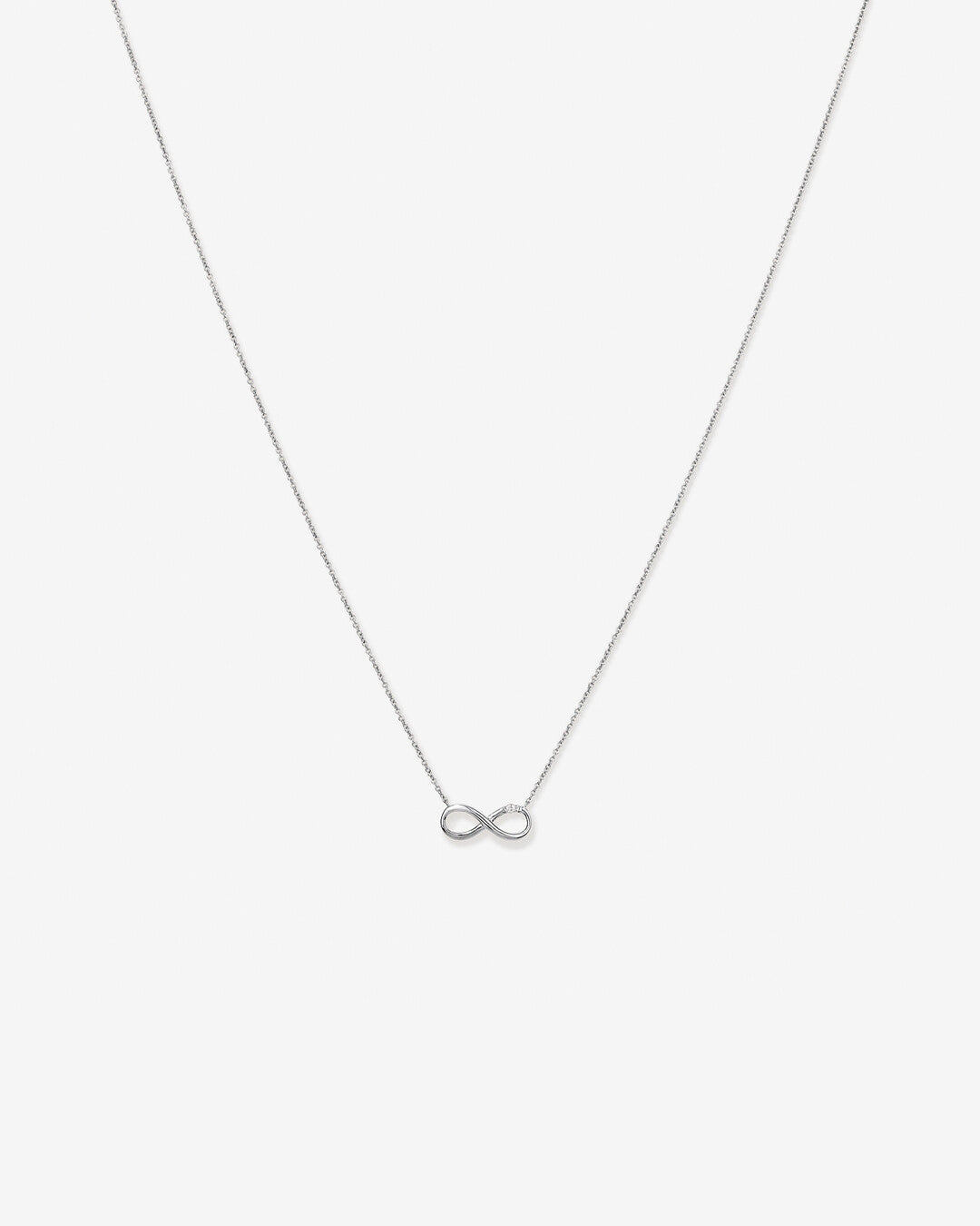 Round Cut Cubic Zirconia in 925 Sterling Silver Necklace 1