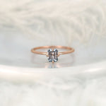Stunning 0.75 CT Emerald Moissanite Engagement Ring With Solitaire Design 1