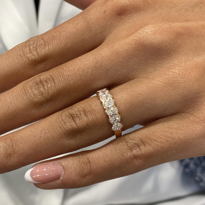 Stunning 0.87 CT Oval Moissanite Stones Bezel Wedding Bands 6