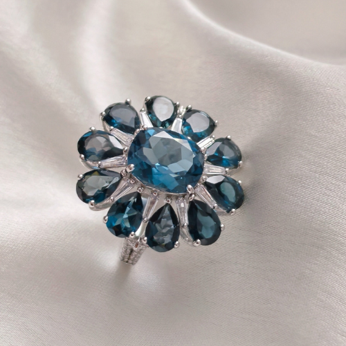 2.5 CT Colorful Cushion Cluster Style Blue Topaz Ring 4