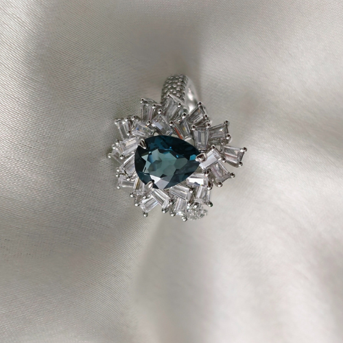 1.0 CT Pear Cut Flower Style London Blue Topaz Ring 4