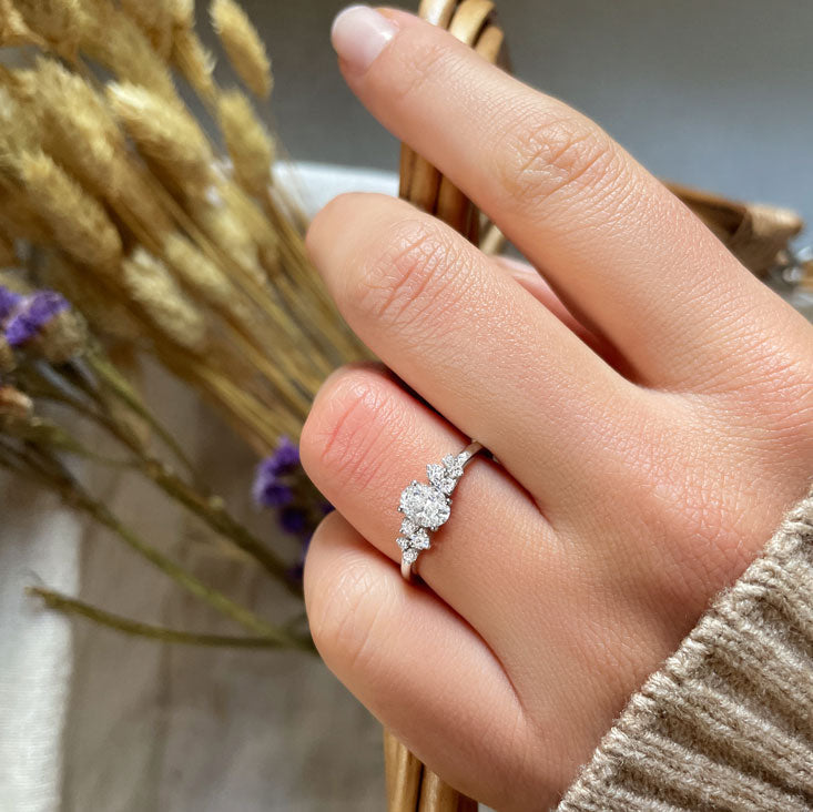 Stunning 0.5 CT Round Moissanite Stones Engagement Ring In Cluster Design 5