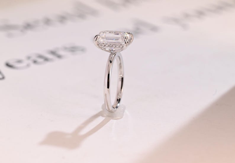 Stunning 1.0 - 2.0 CT Emerald Moissanite Engagement Ring with Hidden Halo Design 8