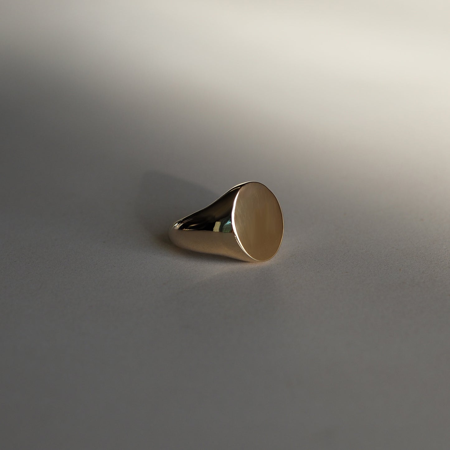 Stunning Men's Oval Signet Metal Ring 2