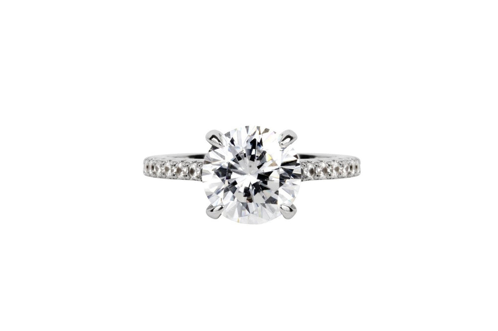 Round Cut Solitaire Style Cubic Zirconia in 925 Sterling Silver Ring 1
