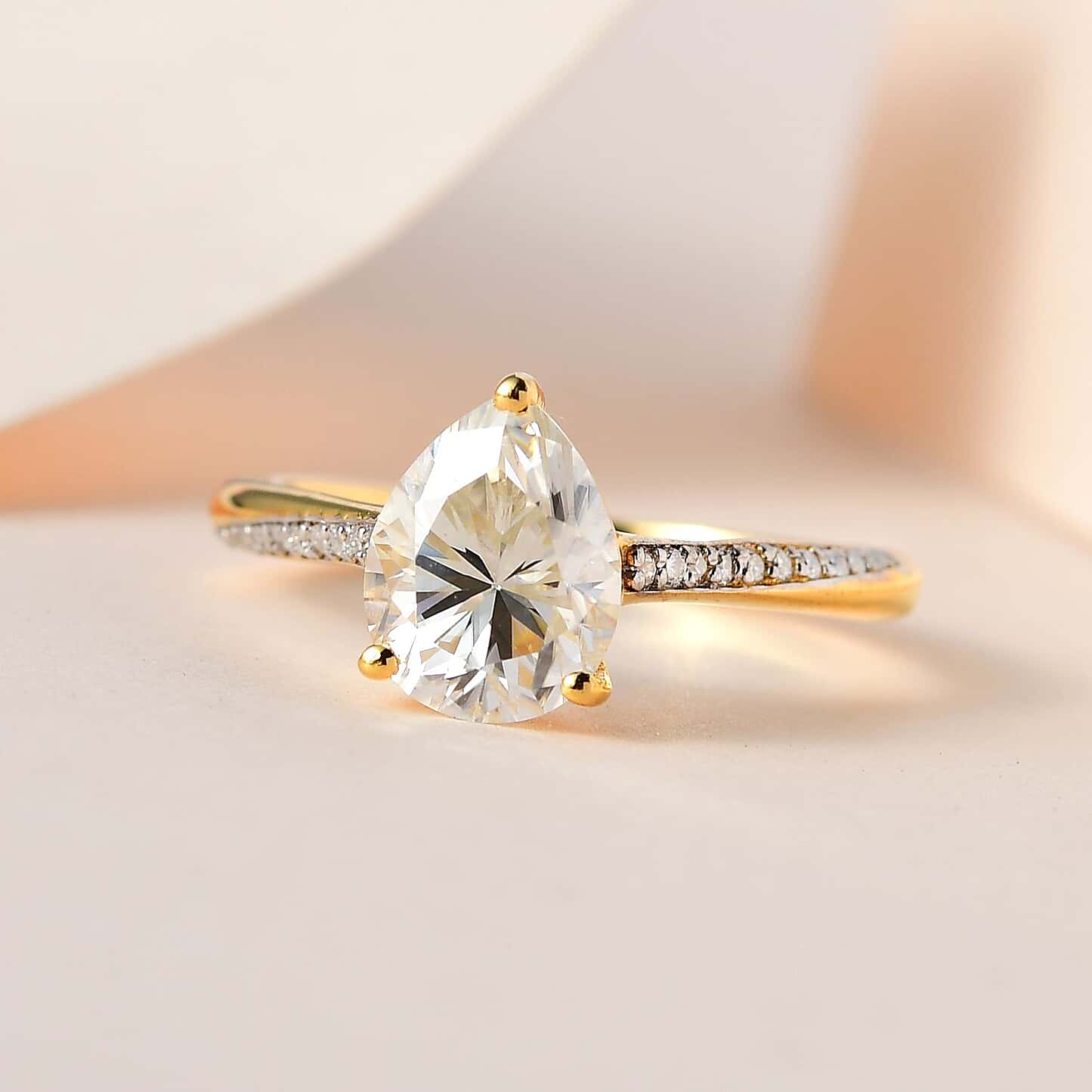 Pear Cut Pave Style Cubic Zirconia in 925 Sterling Silver Ring 2