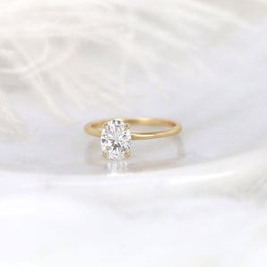 Stunning 1.50 CT Oval Moissanite Engagement Ring with Solitaire Design