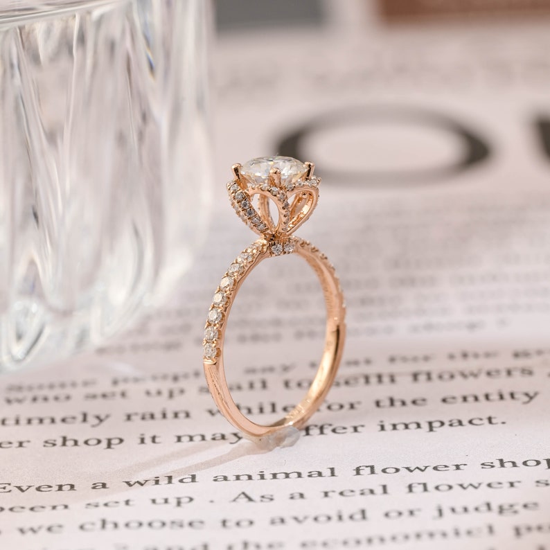 1.0 CT Round Shaped Moissanite Multi-Stone Pave Engagement Ring 8