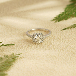 Stunning 1.0 - 2.0 CT Cushion Moissanite Engagement Ring With Halo Design