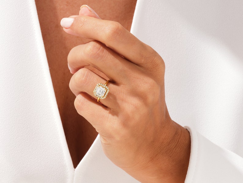 Stunning 1.0-2.0 CT Asscher Moissanite Engagement Ring with Halo Design 7