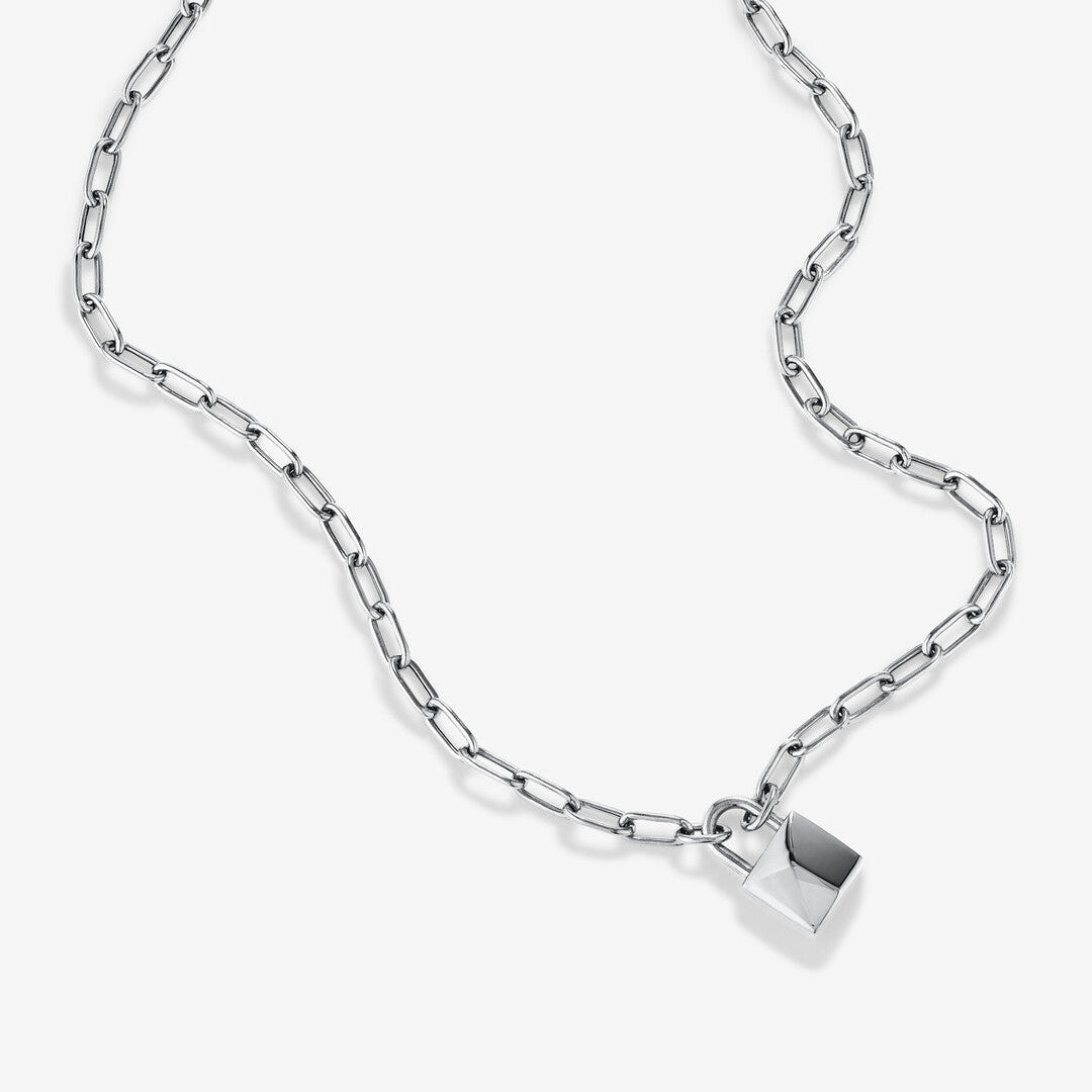 Round Cut Cubic Zirconia in 925 Sterling Silver Necklace 2
