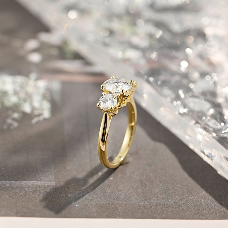 Stunning 3.0 CT Round Moissanite Engagement Ring with 3 Stones Design 8