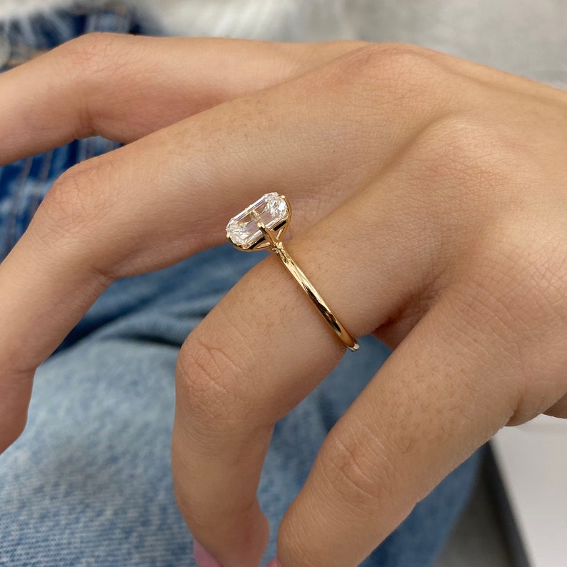 Stunning 3.0 CT Emerald Cut Moissanite Engagement Ring with Solitaire Design 5
