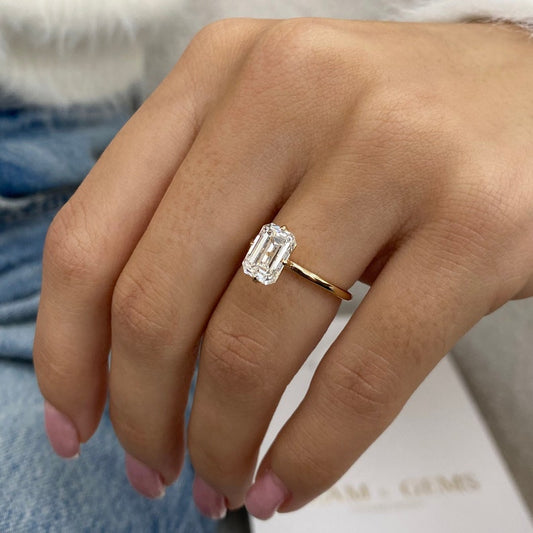 Stunning 3.0 CT Emerald Cut Moissanite Engagement Ring with Solitaire Design 2