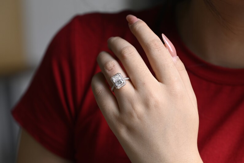 Stunning 1.0 - 2.0 CT Radiant Moissanite Engagement Ring with Pave & Halo Design 9
