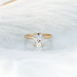 Stunning 2.5 CT Oval Moissanite Engagement Ring with Solitaire Design