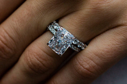 Radiant Cut Solitaire Style Cubic Zirconia in 925 Sterling Silver Ring 3