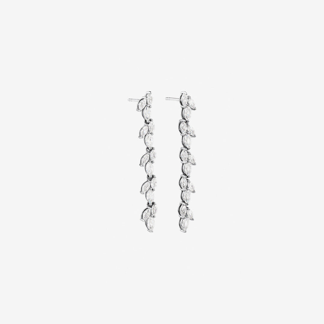 Round Cut Cubic Zirconia in 925 Sterling Silver Earrings 1