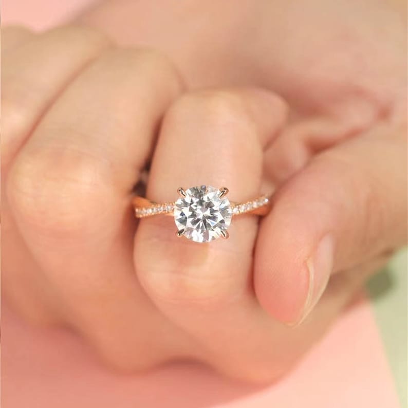 Stunning 1.0 CT Round Moissanite Engagement Ring with Pave Design 2