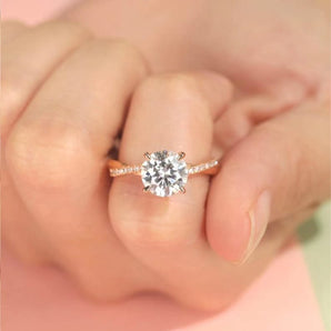 Stunning 1.0 CT Round Moissanite Engagement Ring with Pave Design