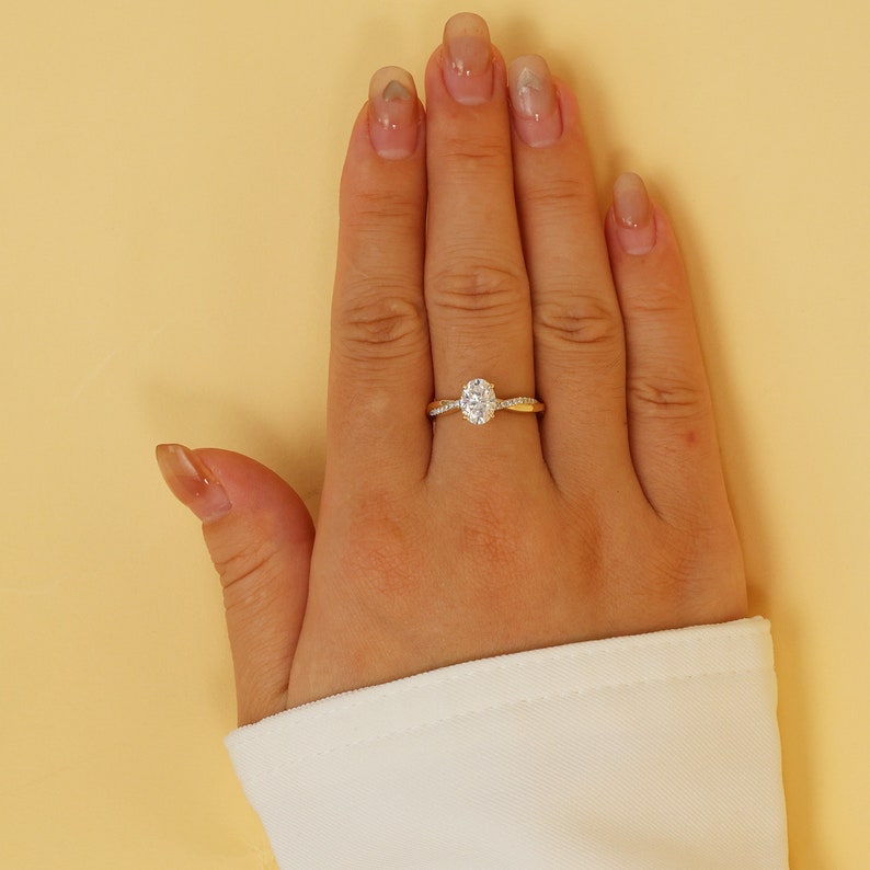 Stunning 2.0 CT Oval Moissanite Engagement Ring with Twisted Pave Design 7