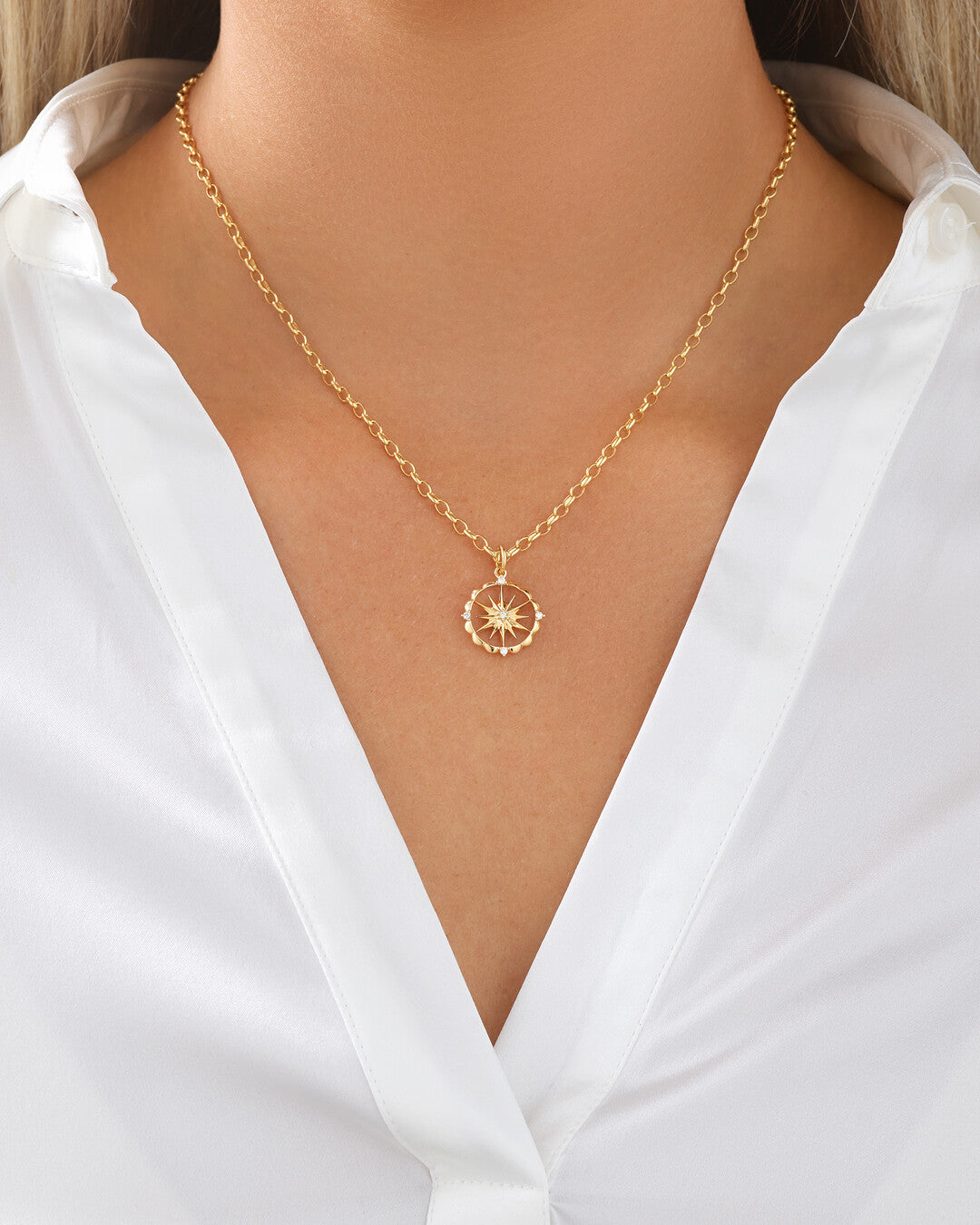 Round Cut Cubic Zirconia in 925 Sterling Silver Necklace 4