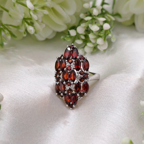 3.0 TCW Marquise and Round Cut Red Garnets Ring 5