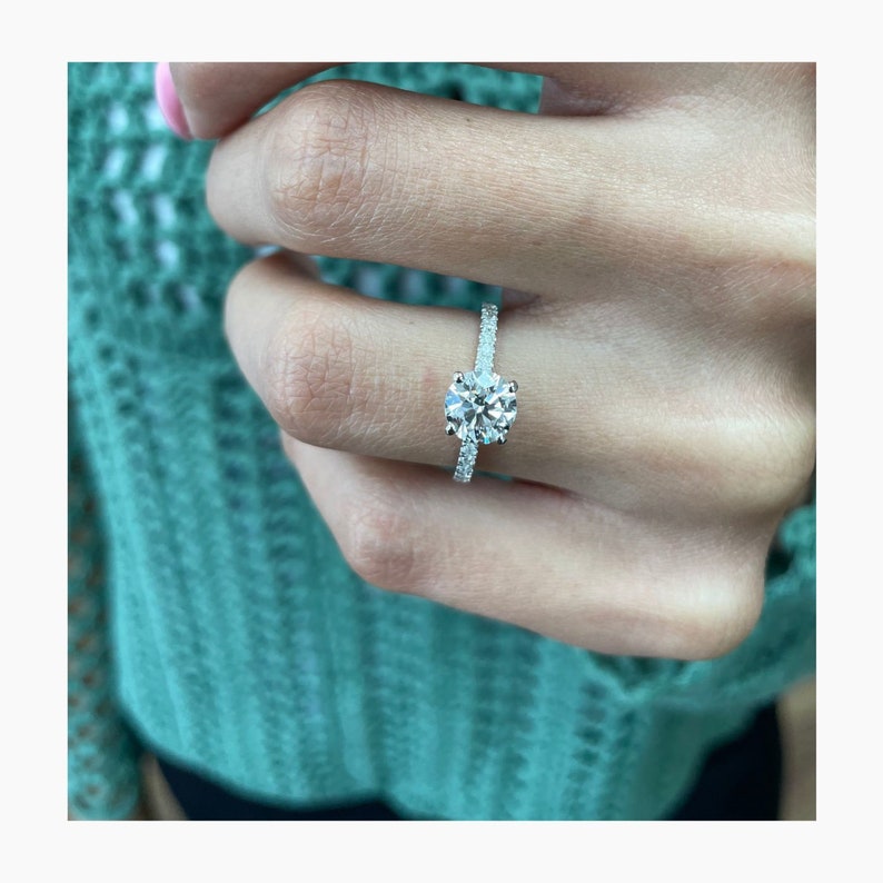 Stunning 1.0 CT Round Shape Moissanite Engagement Ring with Pave Design 5