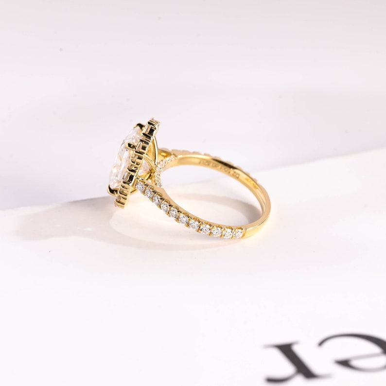 Stunning 1.5 - 2.5 CT Radiant Moissanite Engagement Ring with Pave & Halo Design 9
