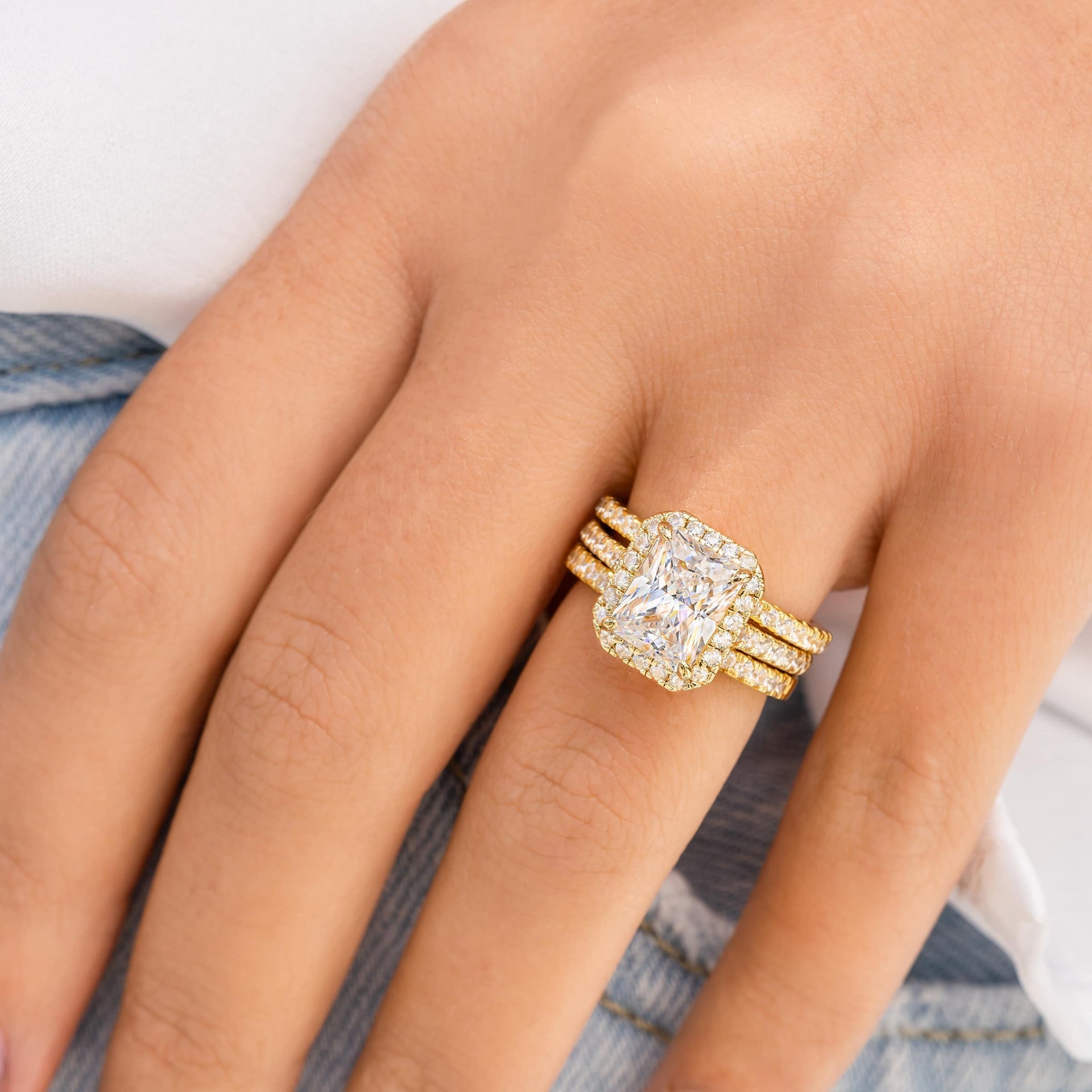 Stunning 3.5 CT Radiant Moissanite Engagement Ring with Pave and Halo Design 7