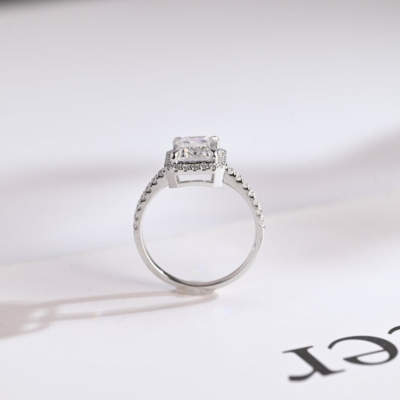 Stunning 1.0 - 2.0 CT Emerald Moissanite Engagement Ring with Pave and Halo Design 3