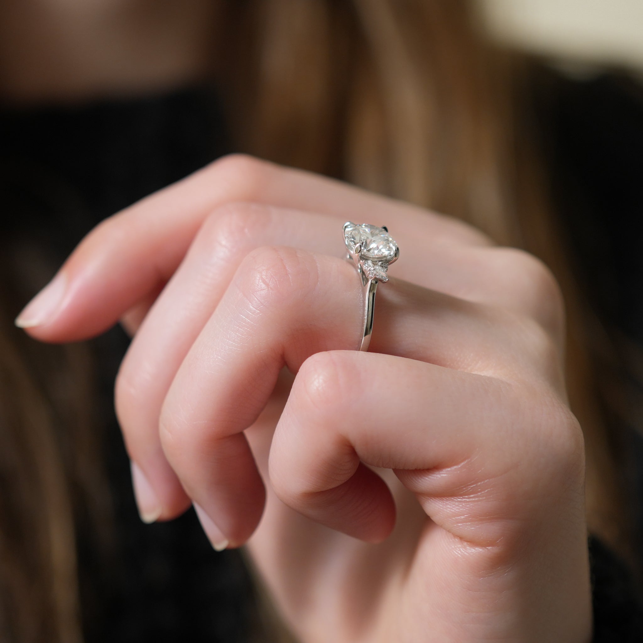 Stunning 0.50-1.50 CT Round Moissanite Engagement Ring With Cluster Design 10