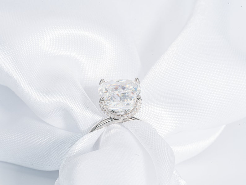 Stunning 4.50 CT Cushion Moissanite Engagement Ring with Solitaire Design 7