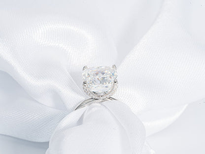Stunning 4.50 CT Cushion Moissanite Engagement Ring with Solitaire Design 7