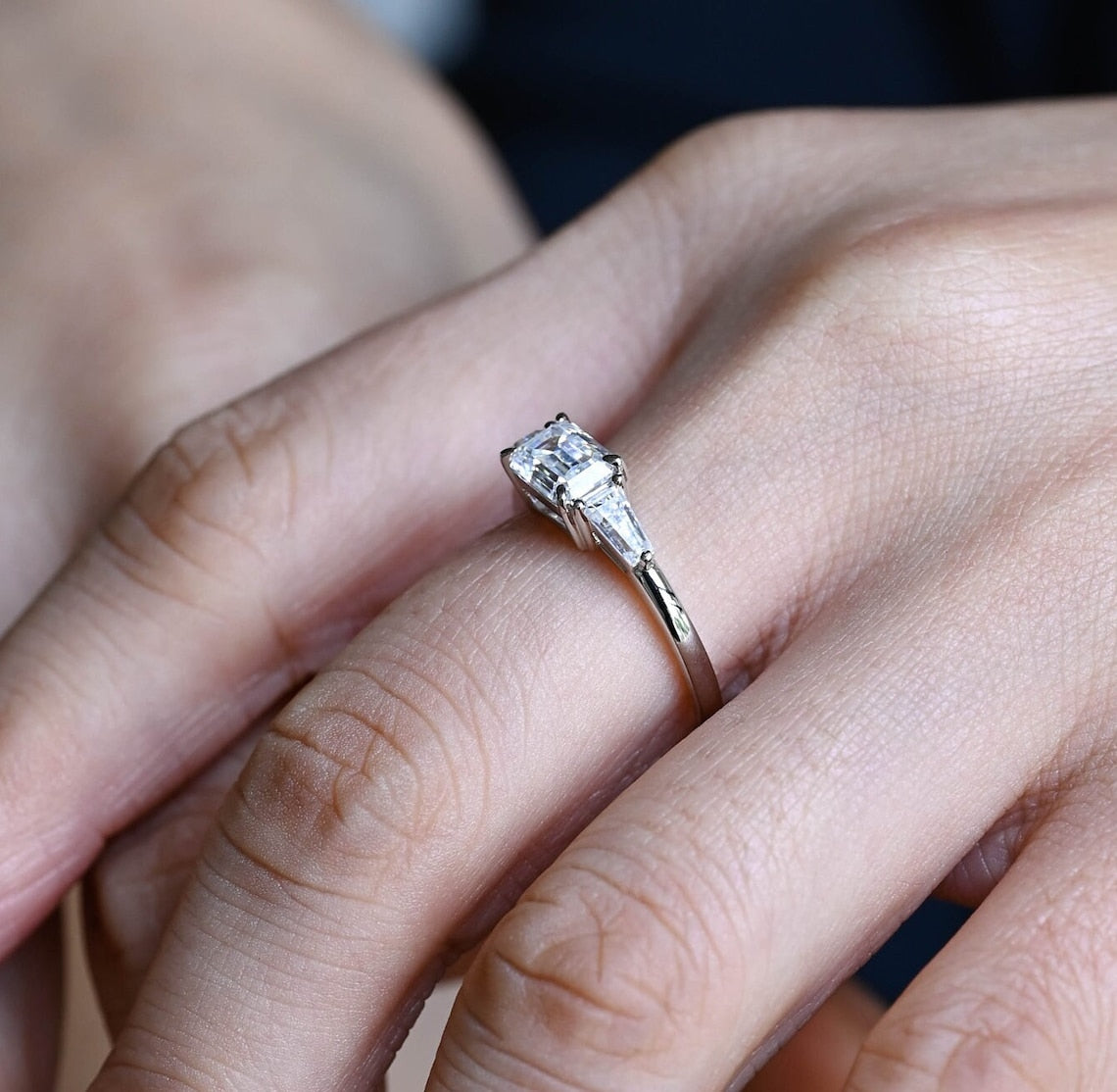 Stunning 2.0 CT Emerald Moissanite Engagement Ring with 3 Stones Design 8